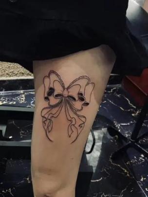 我上个月谈了一个体制内的男朋友，本来我们的感情非常的好，但是在一次意外中我的男朋