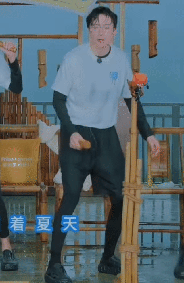 哈哈哈哈哈地球超新鲜刘宇宁我真的笑到停不下来摩登兄弟[超话] ​​​