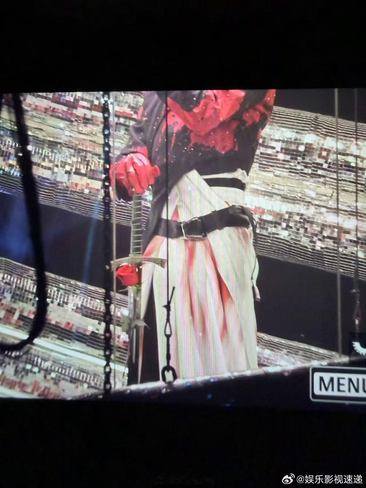 华晨宇 我35岁最后一天的最后一吻能在今天看到这个分享真的很开心，华晨宇的日常总