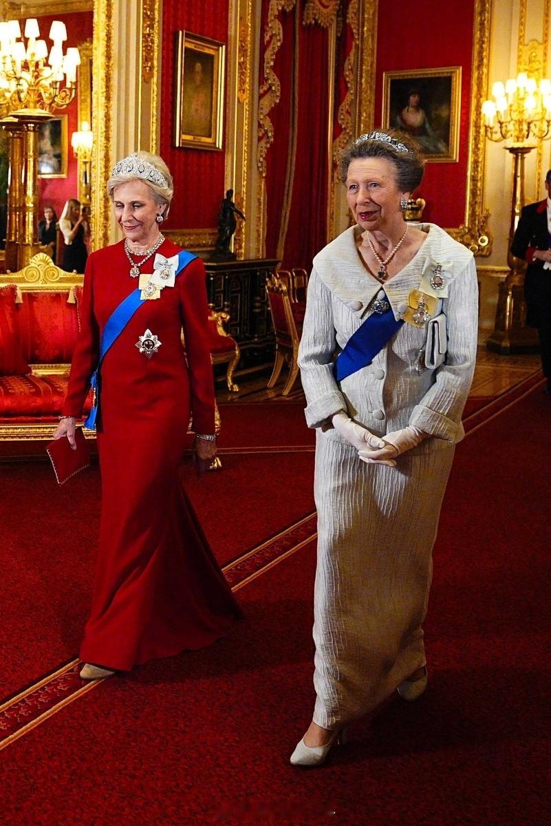 时尚 12月第一期贵圈老太太时尚，精选长礼服/隆重场合着装