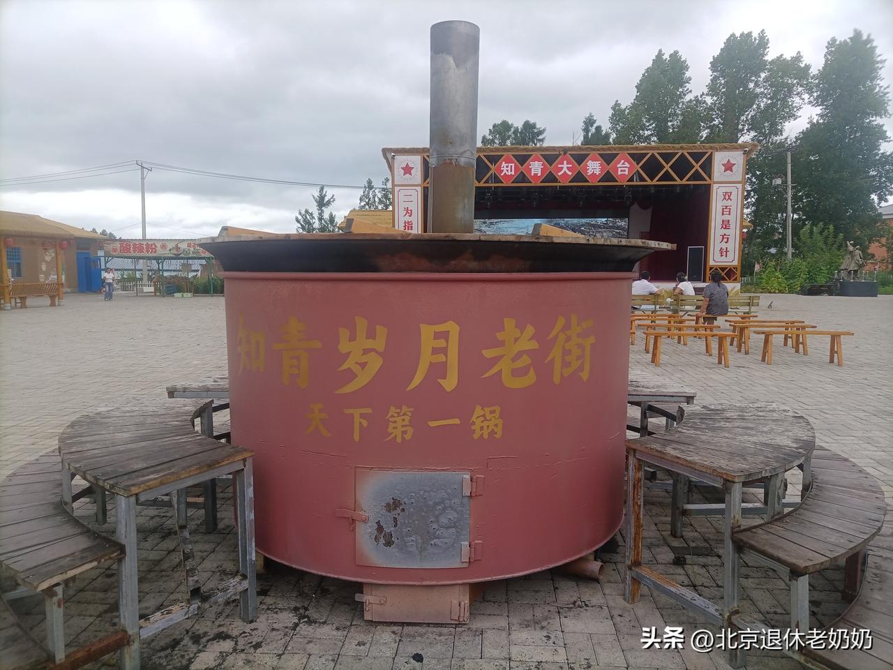 7元的同方，70元才是起跑线。
这话听着像疯话。但把财报扒开、把业务一样样摆出来