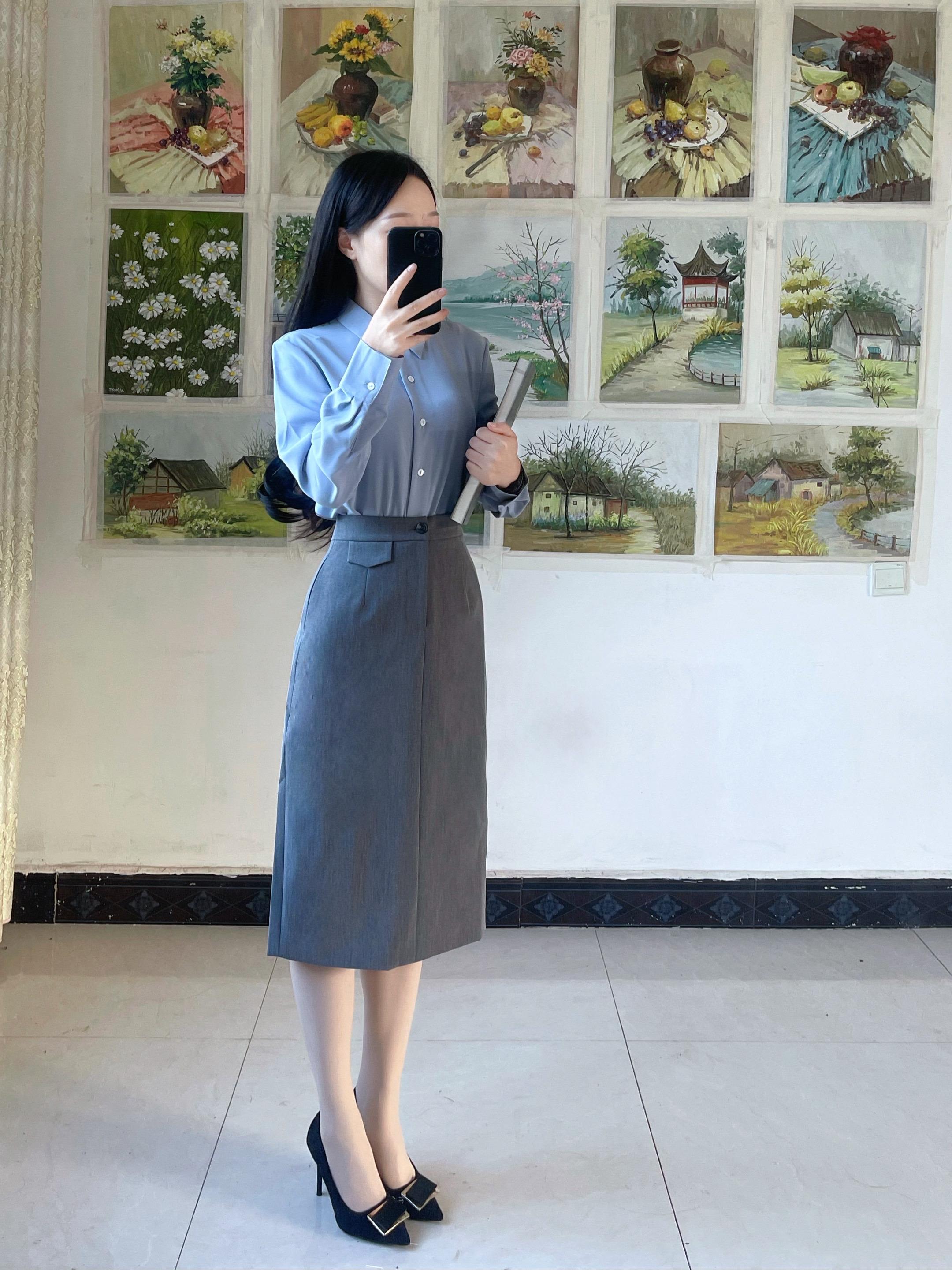 五月已来，六月将到，站在三尺讲台，目送你们奔向远方。愿你们以笔为剑，不...