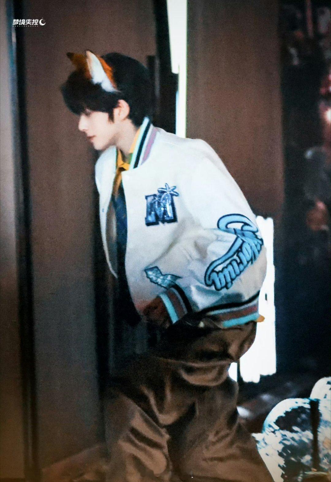 TF四代的综艺首秀《宇宙闪烁请注意》来了，都是未来可期的青少年们啊，李飞也是很慷