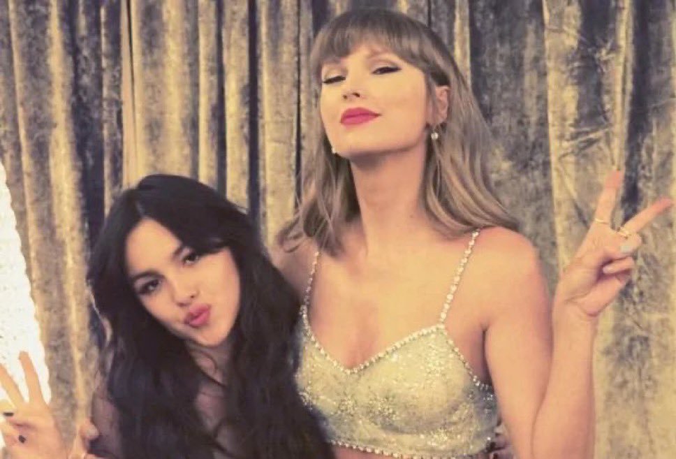 霉霉和娅娅同框！霉霉Taylor Swift和娅娅Olivia Rodrigo昨