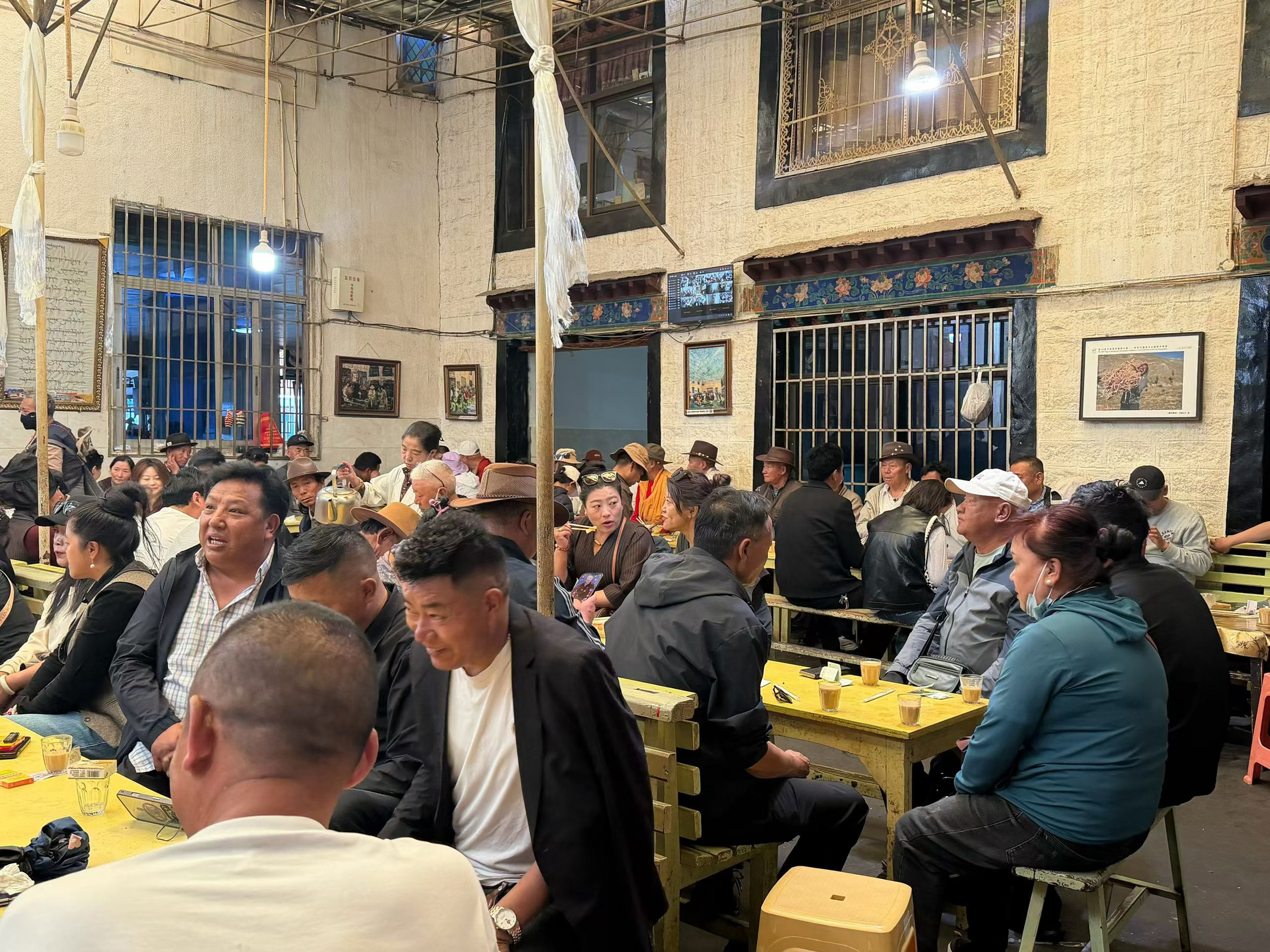 老外第一次来中国不理解的事情我一直不能理解的事是：很多从内地来的朋友要求去光明茶