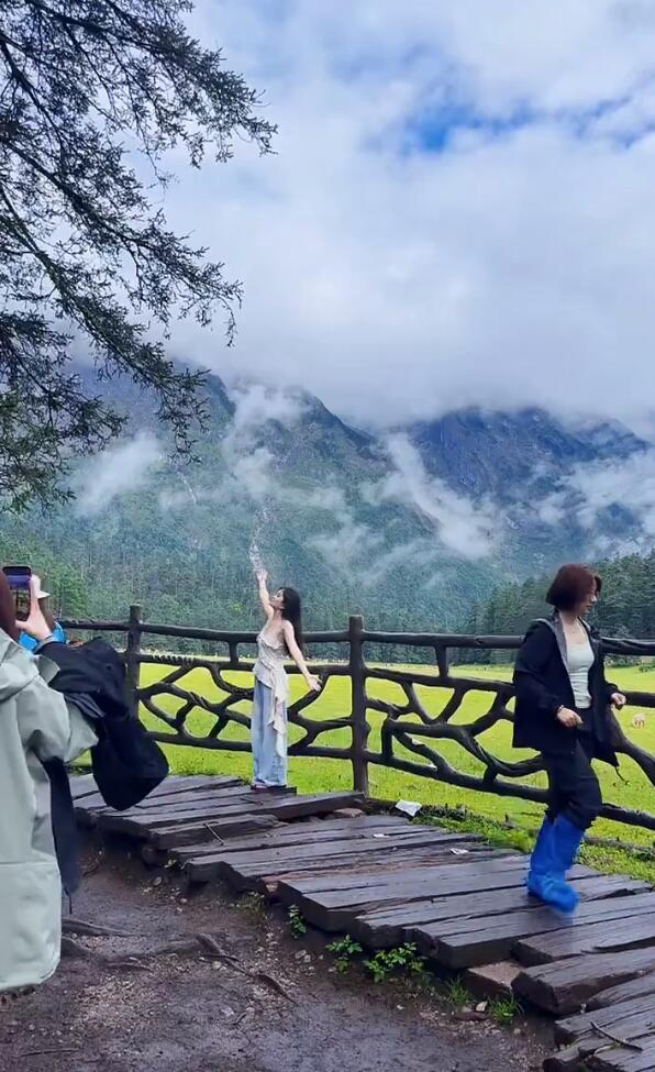 玉龙雪山7月24实况，适合拍照打卡