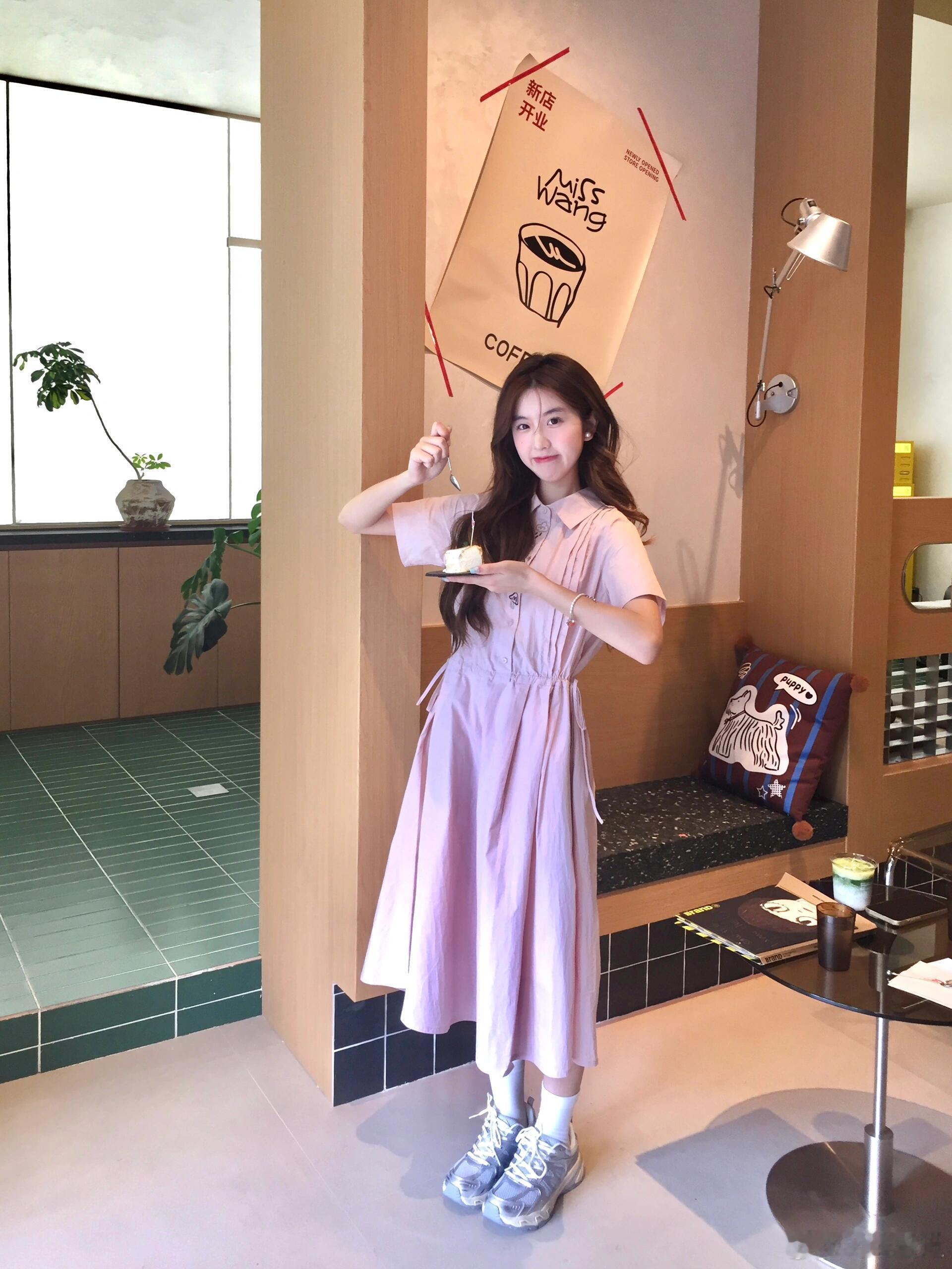 🌸温柔系女孩的春日穿搭秘籍🌸👗连衣裙今天分享的这套穿搭，真的是温柔到骨子里
