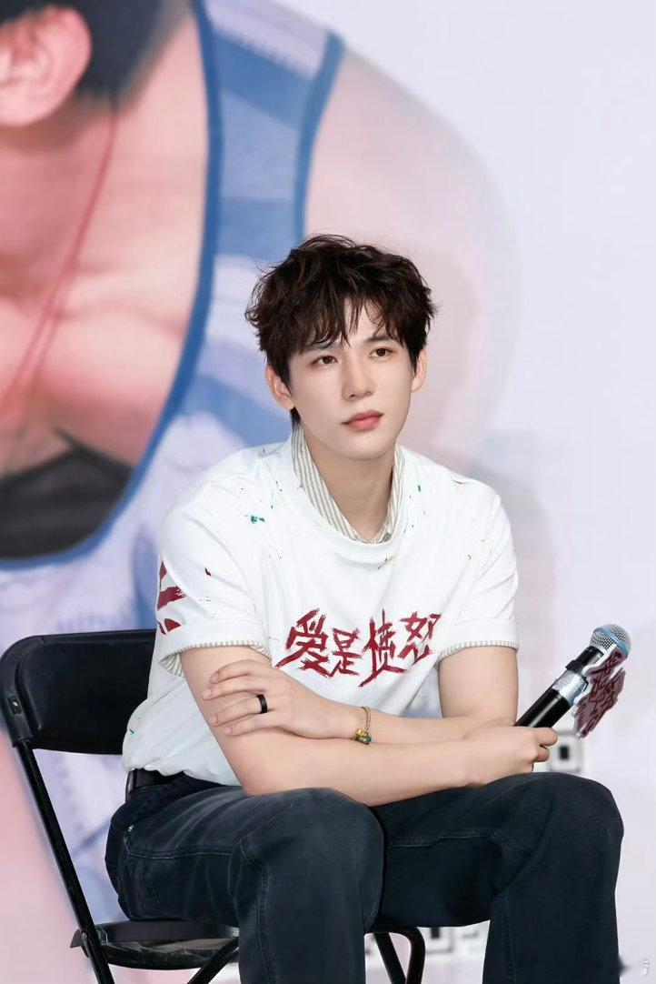 王安宇一番电影累计票房已破亿 票房破亿的时候我在想，他演《毕正明的证明》时的那种