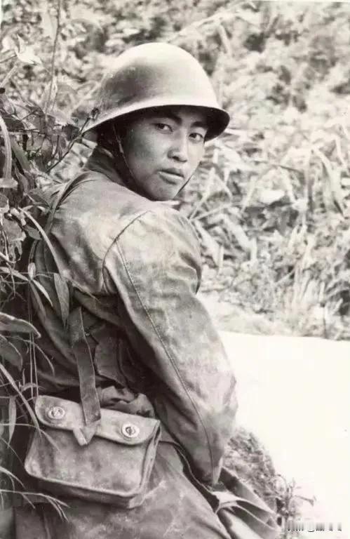 老山战场自带七分杀气的血性战士张忠顺，入伍四个月就参加了收复老山作战，在战斗中英