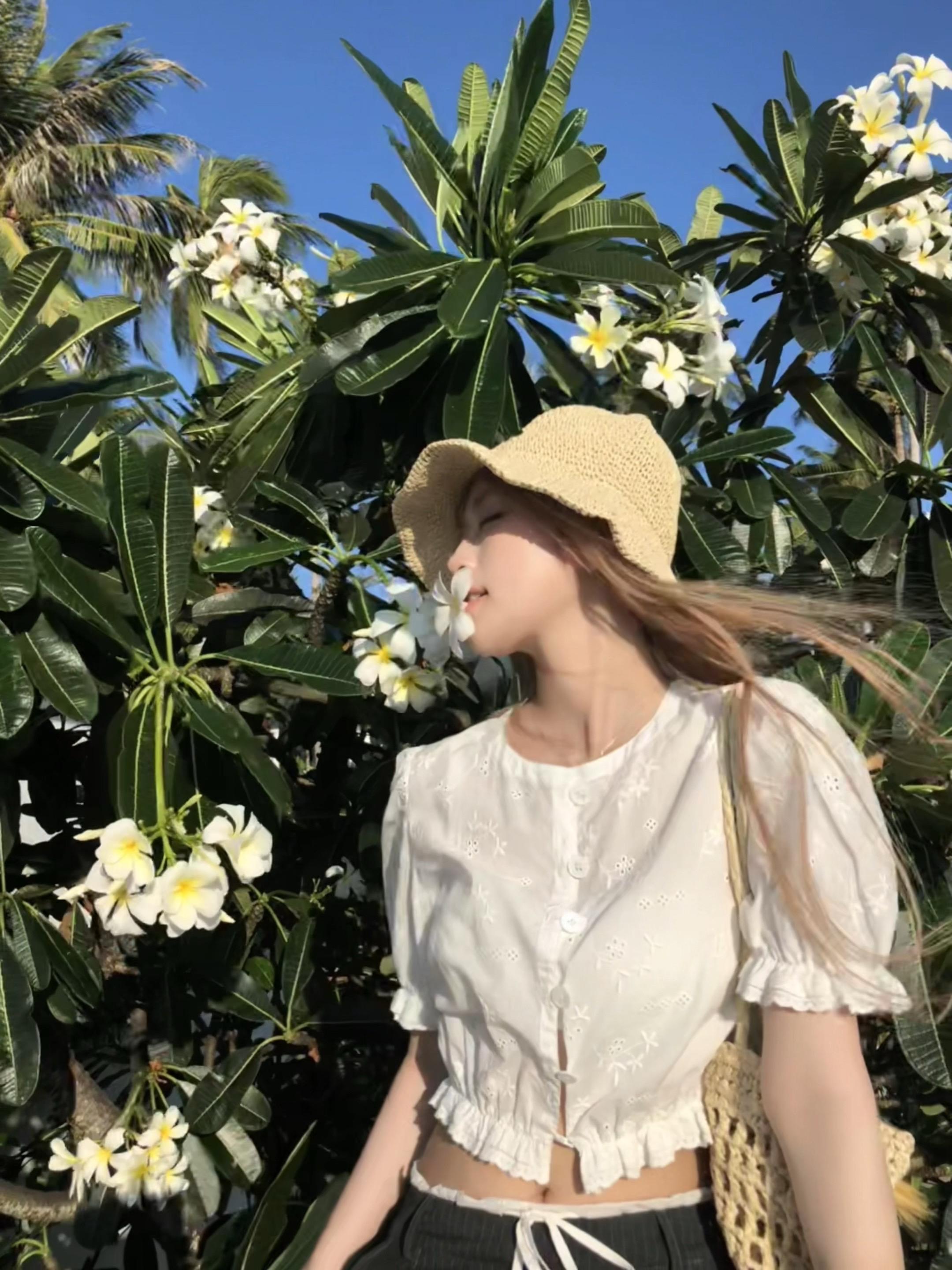 原来春天这么美 还好没有腐烂在冬天