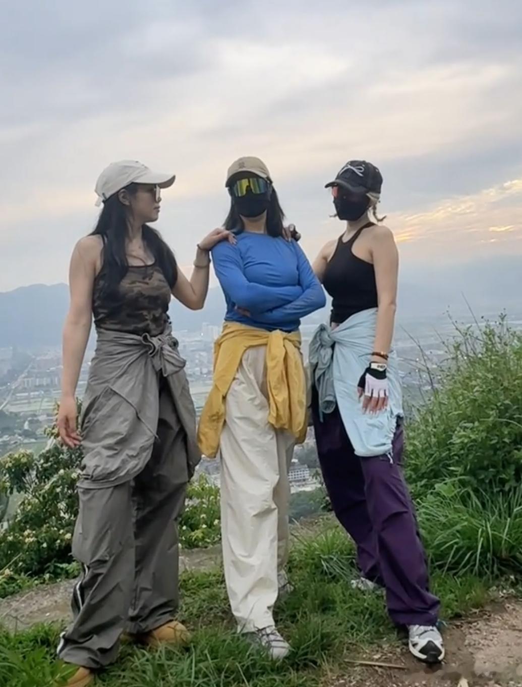 洋洋高锐’心中玫瑰◎爱……就是……爱寻觅在……千山万水◎梦……不是……梦远处有…