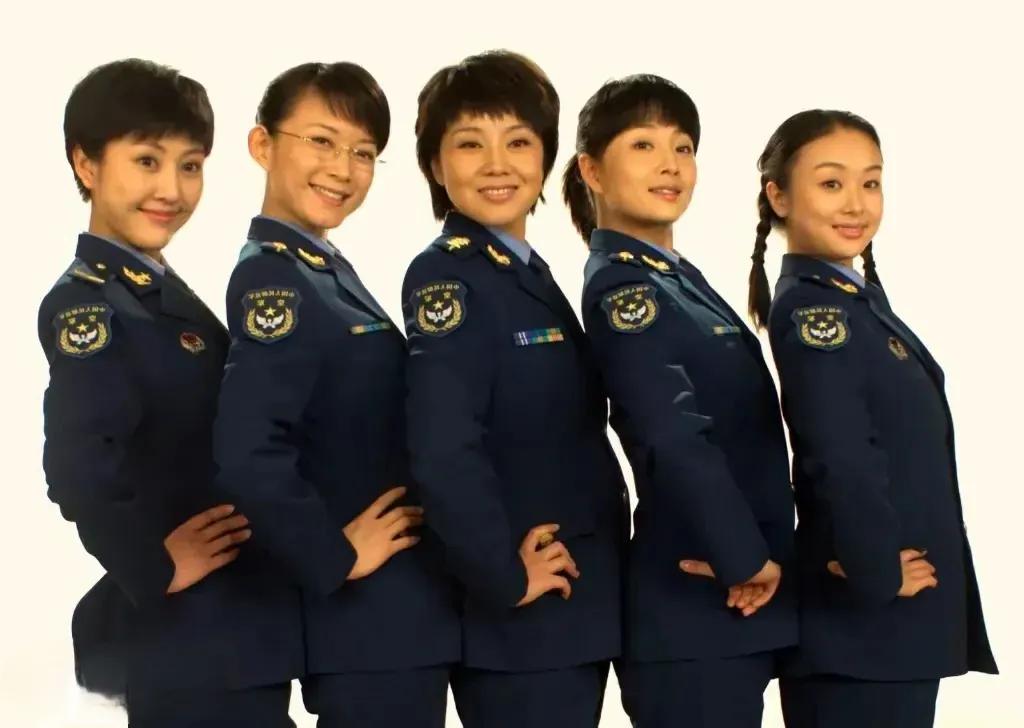 她们称得上″飒爽英姿”吧？