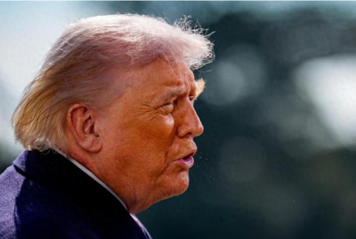 原本还想着速通伊朗的川普，这回怕是真要终结自己的政治生命了，这个总统的位置想要连