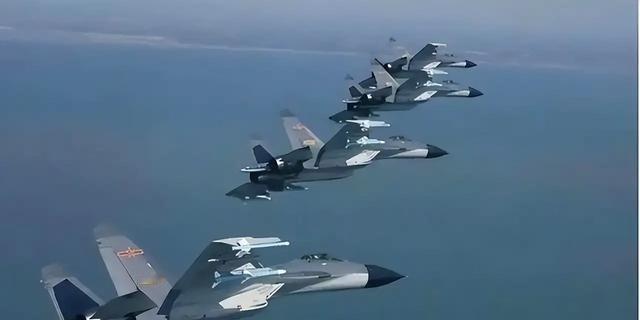 现在地球上最强大的两股力量，就是白种人国家和黄种人国家。这话听着有点“种族论”的