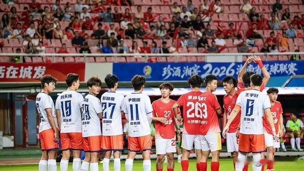 7月31日，2026湘超联赛第二轮展开较量，长沙队坐镇主场迎战湘西队，最终双方0