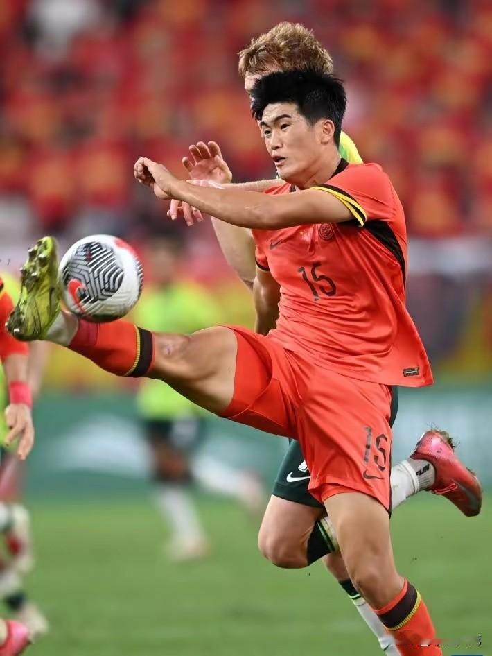 韩鹏带山东全运U20队小组赛胜新疆队！

韩鹏从中超培养的（彭啸）建功，带队逆转