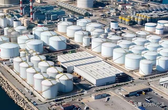 不得不说，咱们国家在能源布局上真的有远见、有高人。趁着国际油价处于低位区间，果断