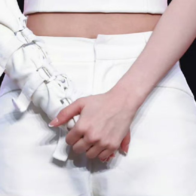 嗯……扣起来痛痛的……