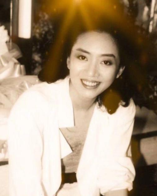 [太阳]2003年梅艳芳去世不久后，她的主治医生在一次采访中说道：“其实梅艳芳的