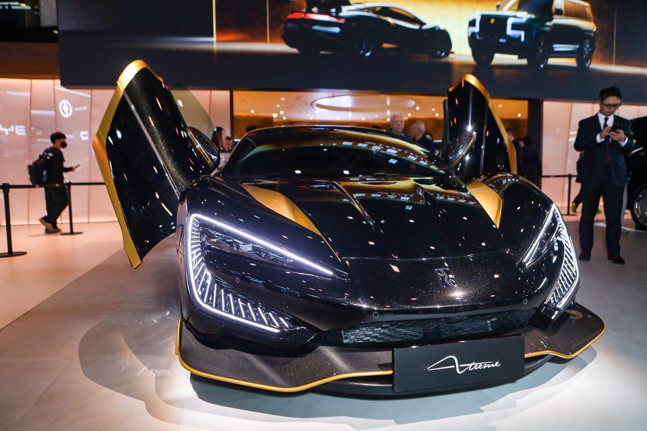 比亚迪仰望发布千万级纯电超跑U9 Xtreme，单台售价超2000万元，全球限量