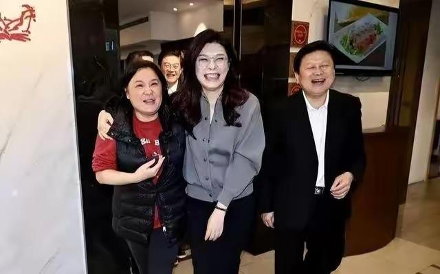 针对郑丽文今天（7日）访陆，国民党团已经要求所有立委出席欢送郑丽文。

傅崐萁对