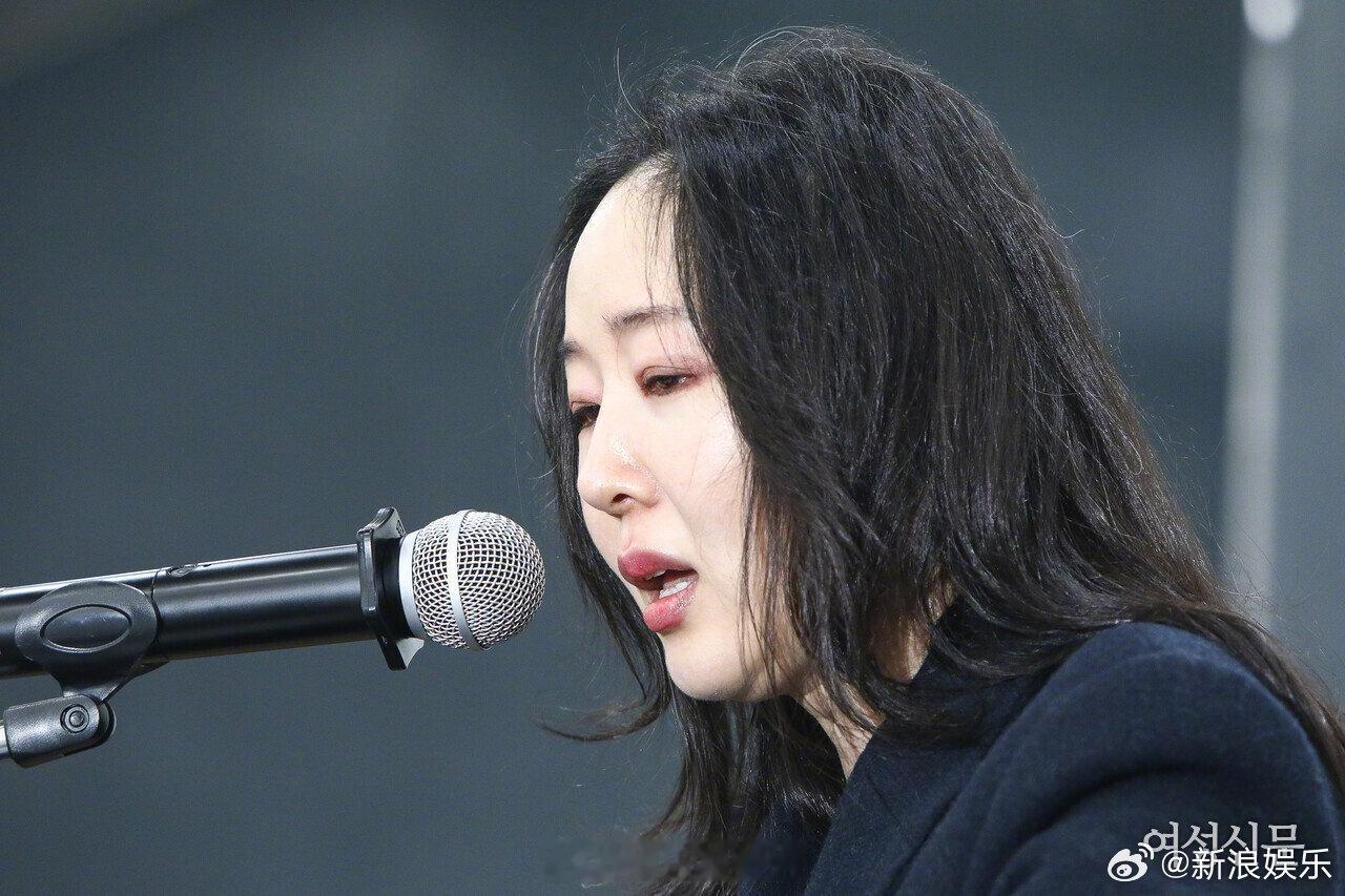 闵熙珍方否认泄露金泰亨聊天记录 据韩媒，闵熙珍今日召开记者会后，闵熙珍方律师回应