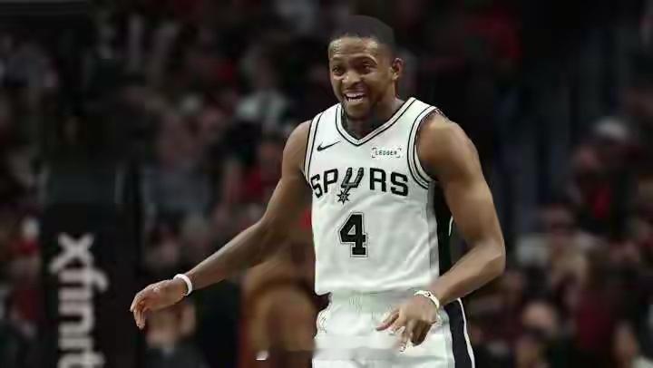 波波维奇慧眼识珠！马刺126-119击败灰熊终结其3连胜，攀升至西部第四。巴恩斯