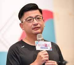 政党票支持民众党，候选人支持侯友宜

退出国民党的彰化县议长谢典林向支持者提出，