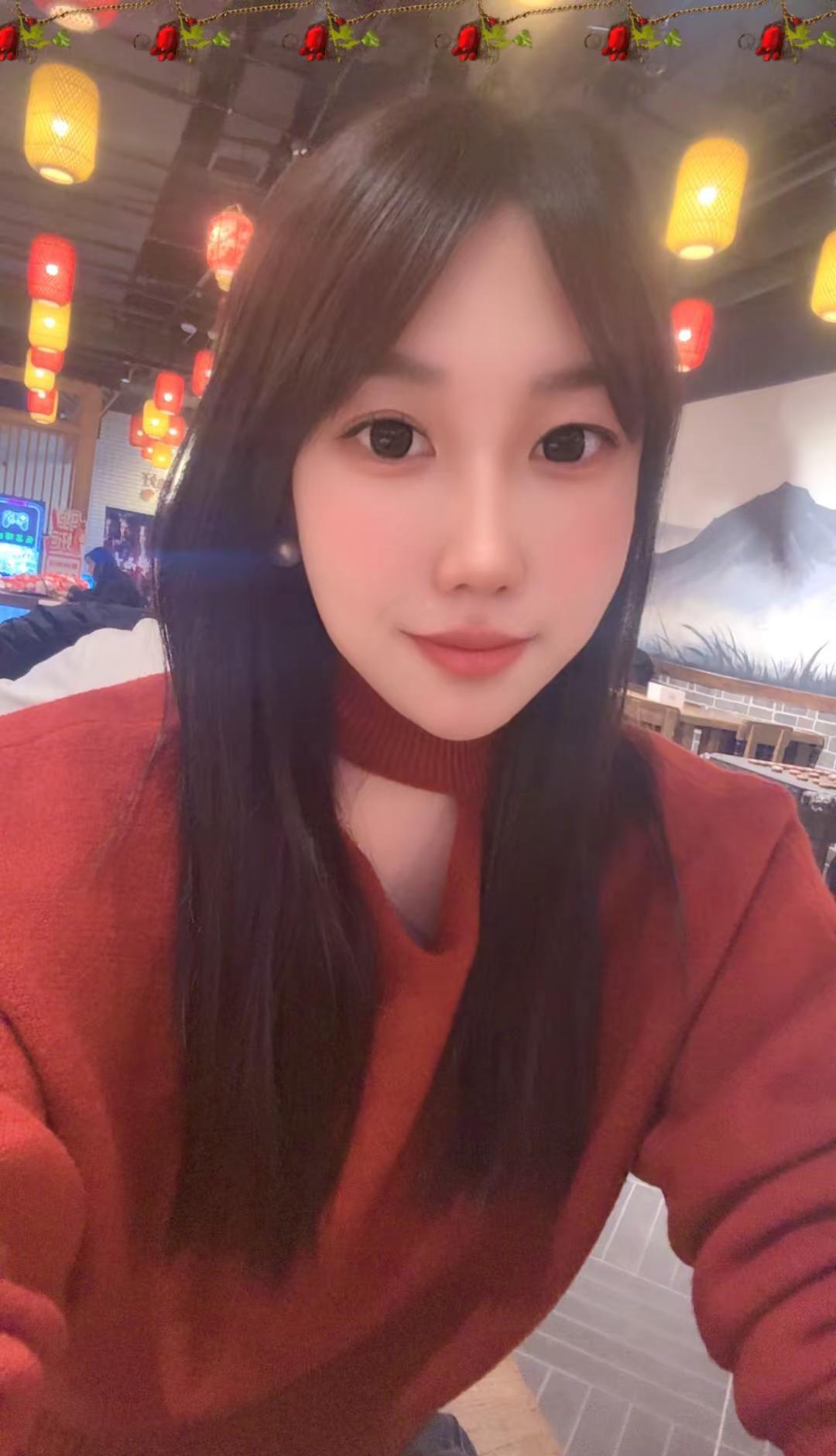 喝了点酒微熏的感觉刚刚好，睡觉💤贪个小杯chill一下