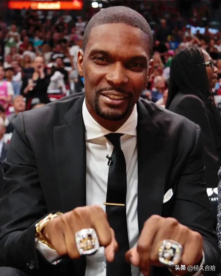 波什为什么总是一副黑眼圈？

克里斯·波什最近出现明显黑眼圈的主要原因，是他在2