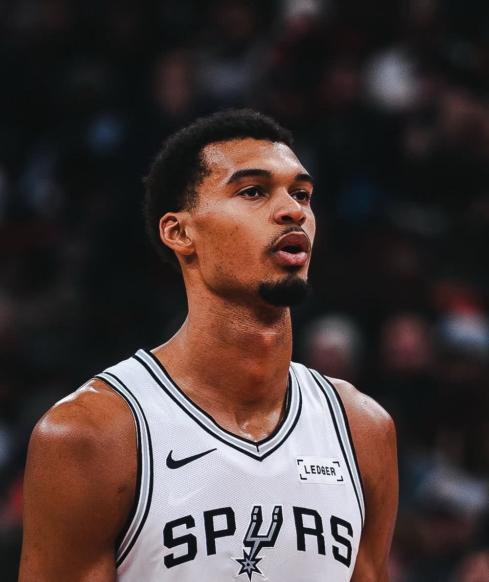 Shams:文班亚马将在NBA杯半决赛对阵雷霆的比赛中复出。文班亚马对阵雷霆复出