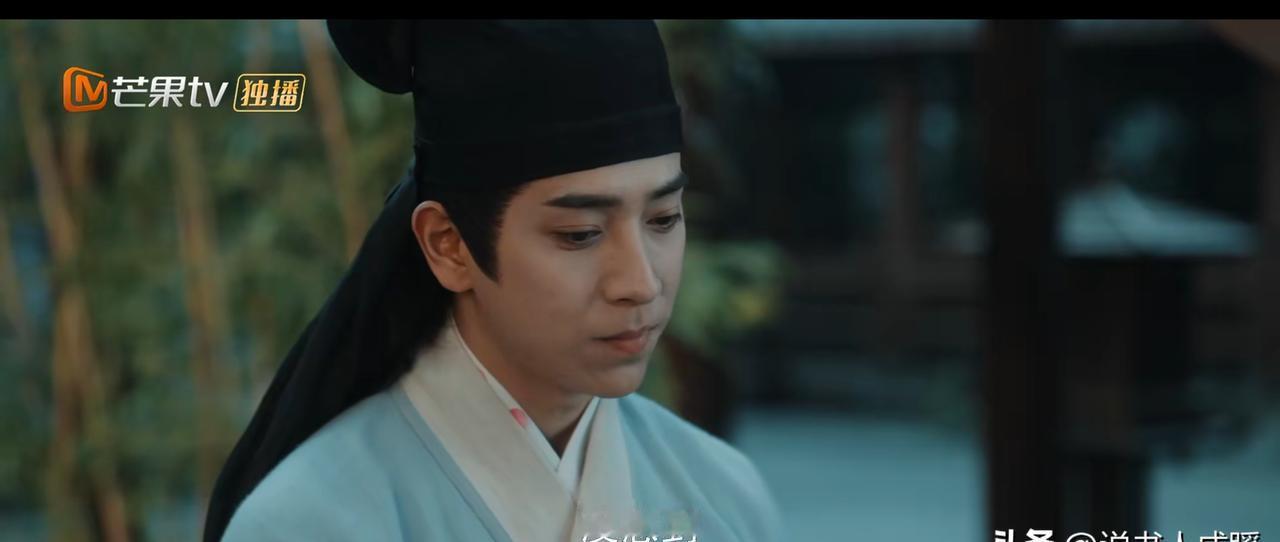 白颖生鞋底的泥，里衣的血，这老实人装得可真像啊！
别被他那副与世无争的样子骗了。