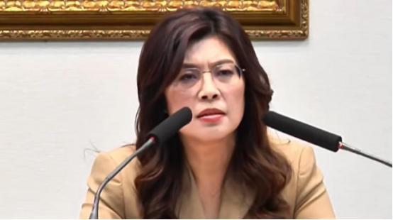 郑丽文前脚刚结束北京之行，后脚就被曝出向日本捐款。不是不能捐，是中国自己的灾情她