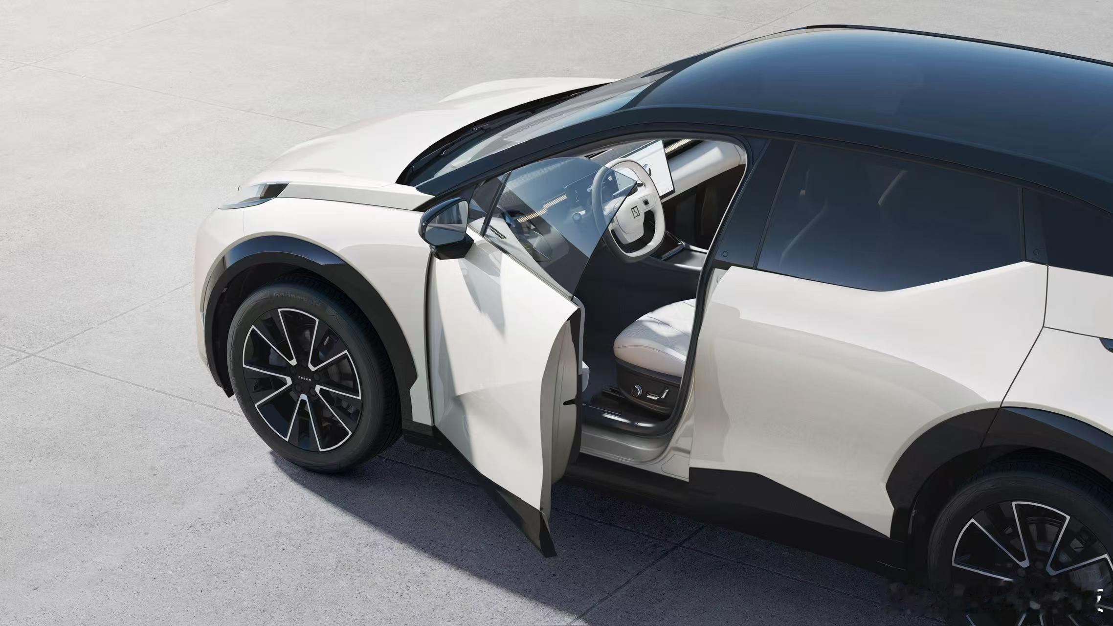 【全能六边形战士】焕新极氪X，以标杆级实力，重新定义都市SUV！科技精致六件套，