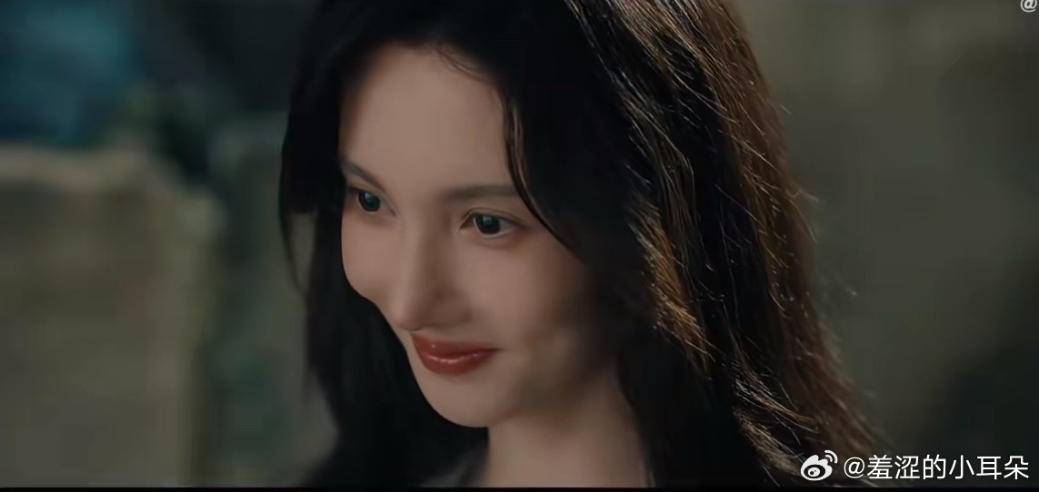 金晨的鼻子真的不行了，已经磨皮虚化成这样都能看出来鼻子毁了 ​​​