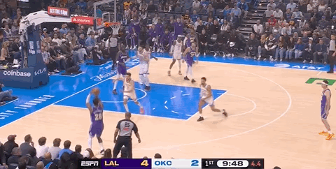 八村，投进今天第一个三分球！ 