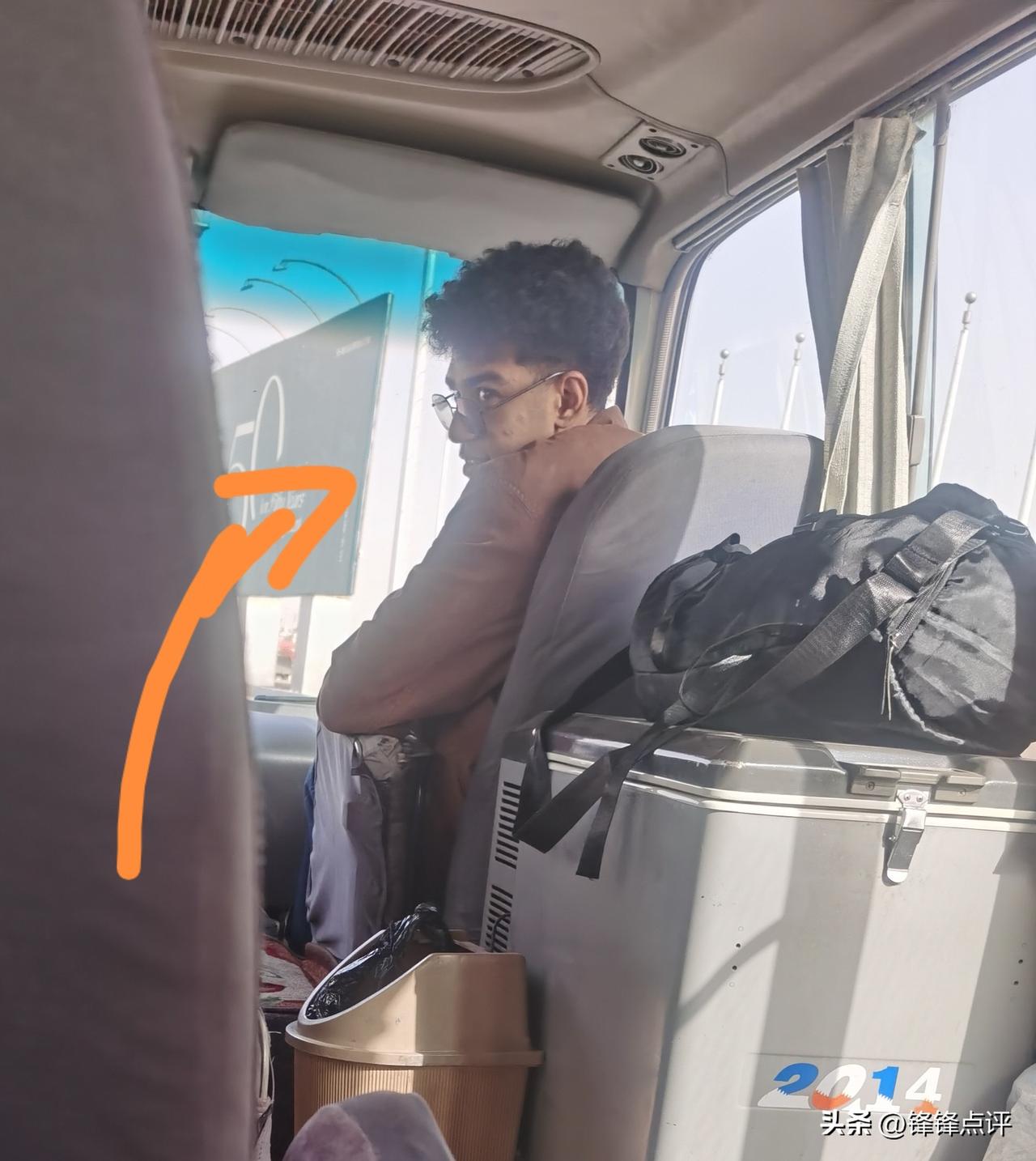 我是脸盲。就是无法辨识好看难看的脸。（除非很明显的那种我能看出来。）这是在埃及中