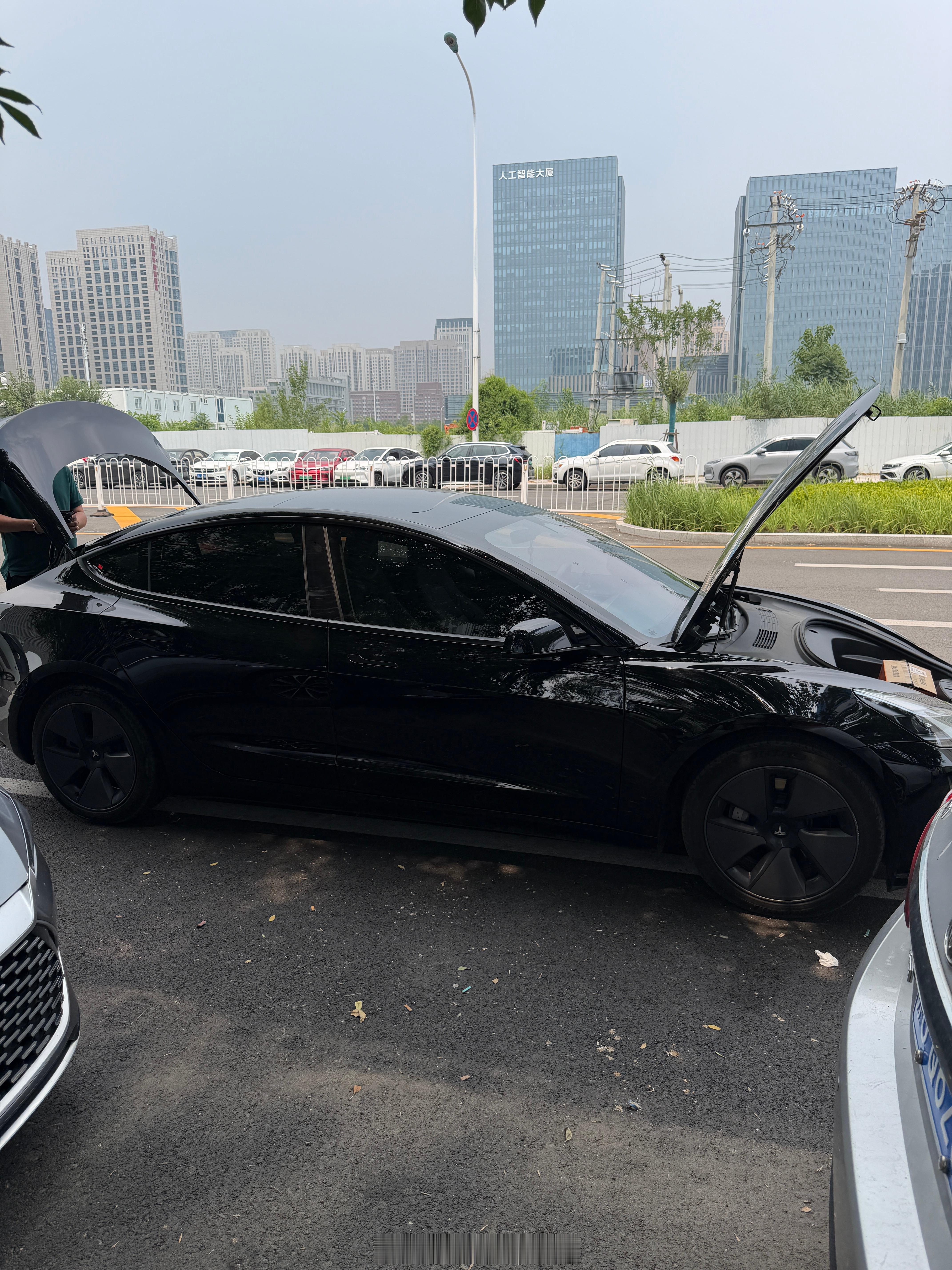 舍不得啊，平平安安的带我们一家去了那么多的地方 