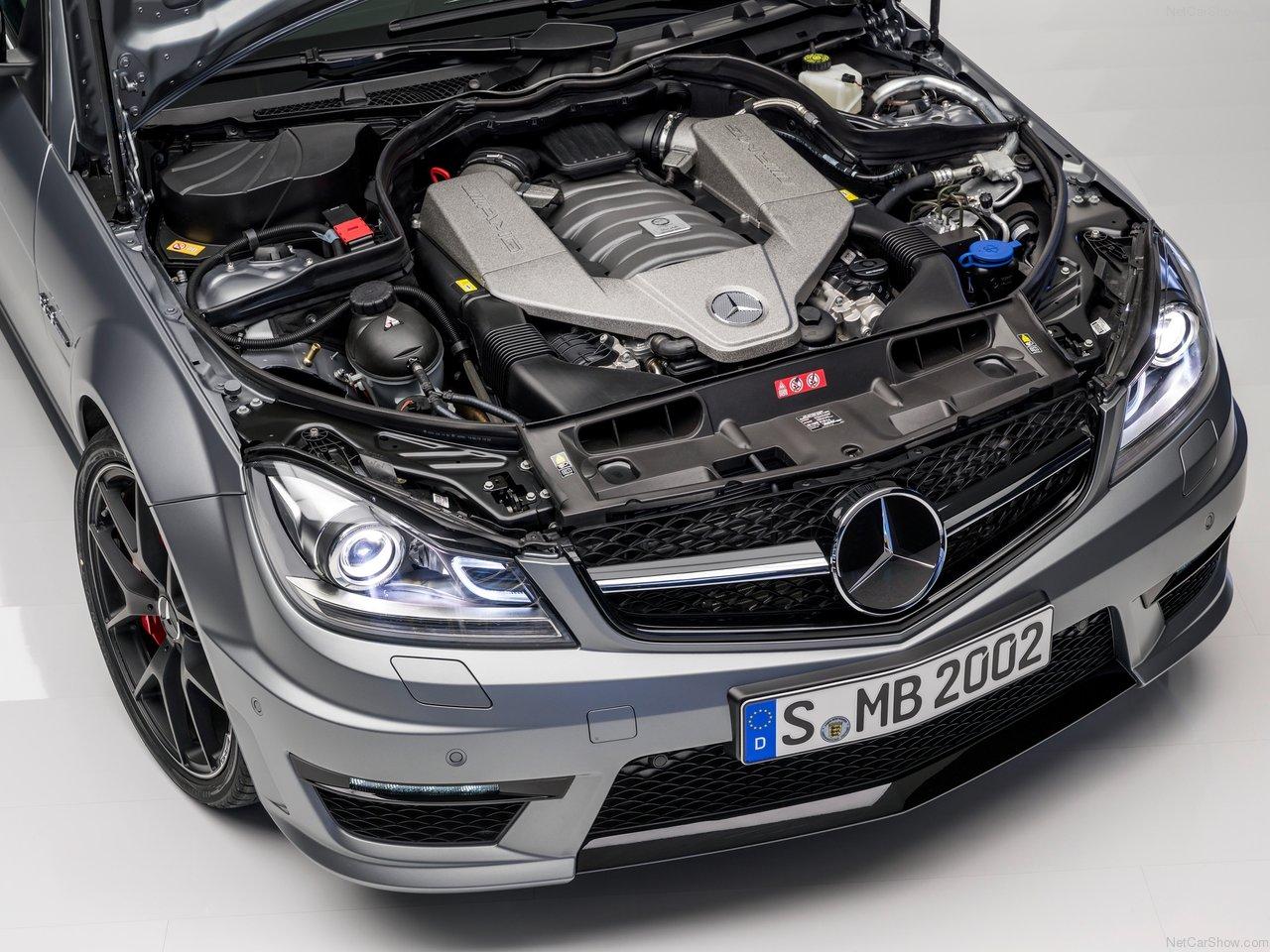 梅赛德斯-AMG C级和梅赛德斯-AMG E级将会重新推出搭载V8发动机的车型，