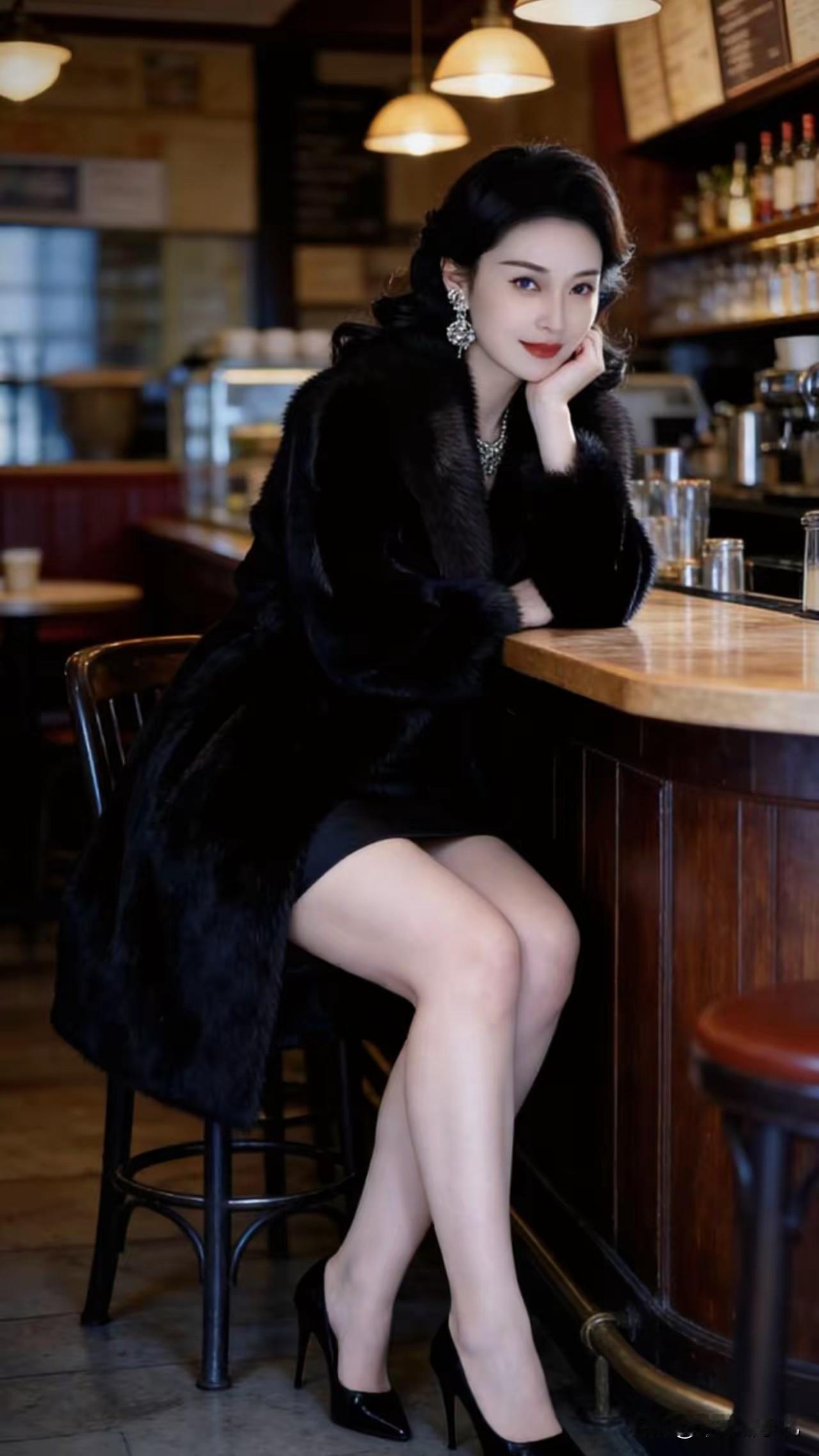 什么年龄段的女人最有女人味?
所谓轻熟，三十岁到四十岁之间吧！
所谓轻熟，
主语