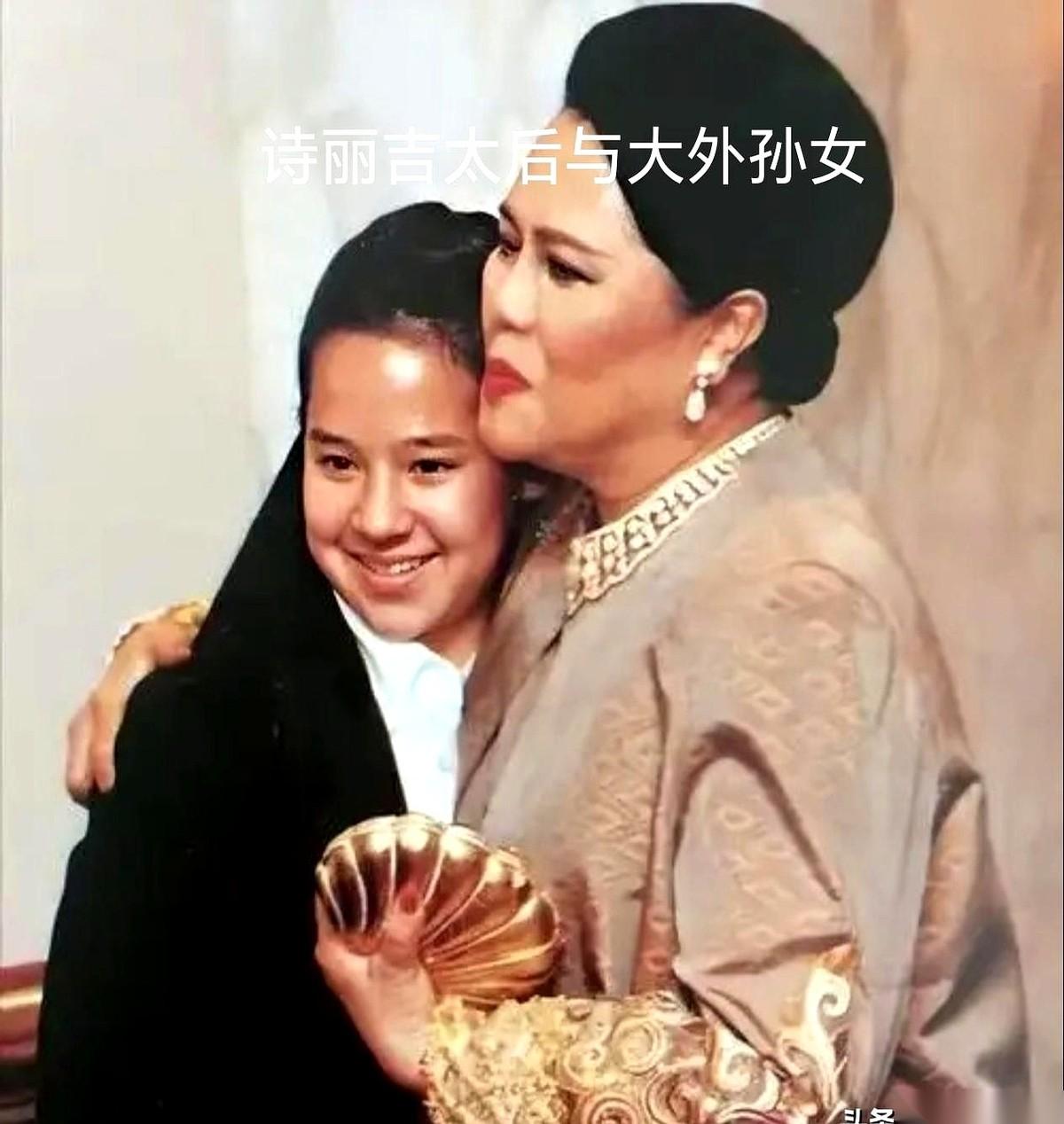 翻开泰国王室的过往，玛哈国王的大姐乌汶叻公主，绝对是个打破常理的异类。
为了嫁给