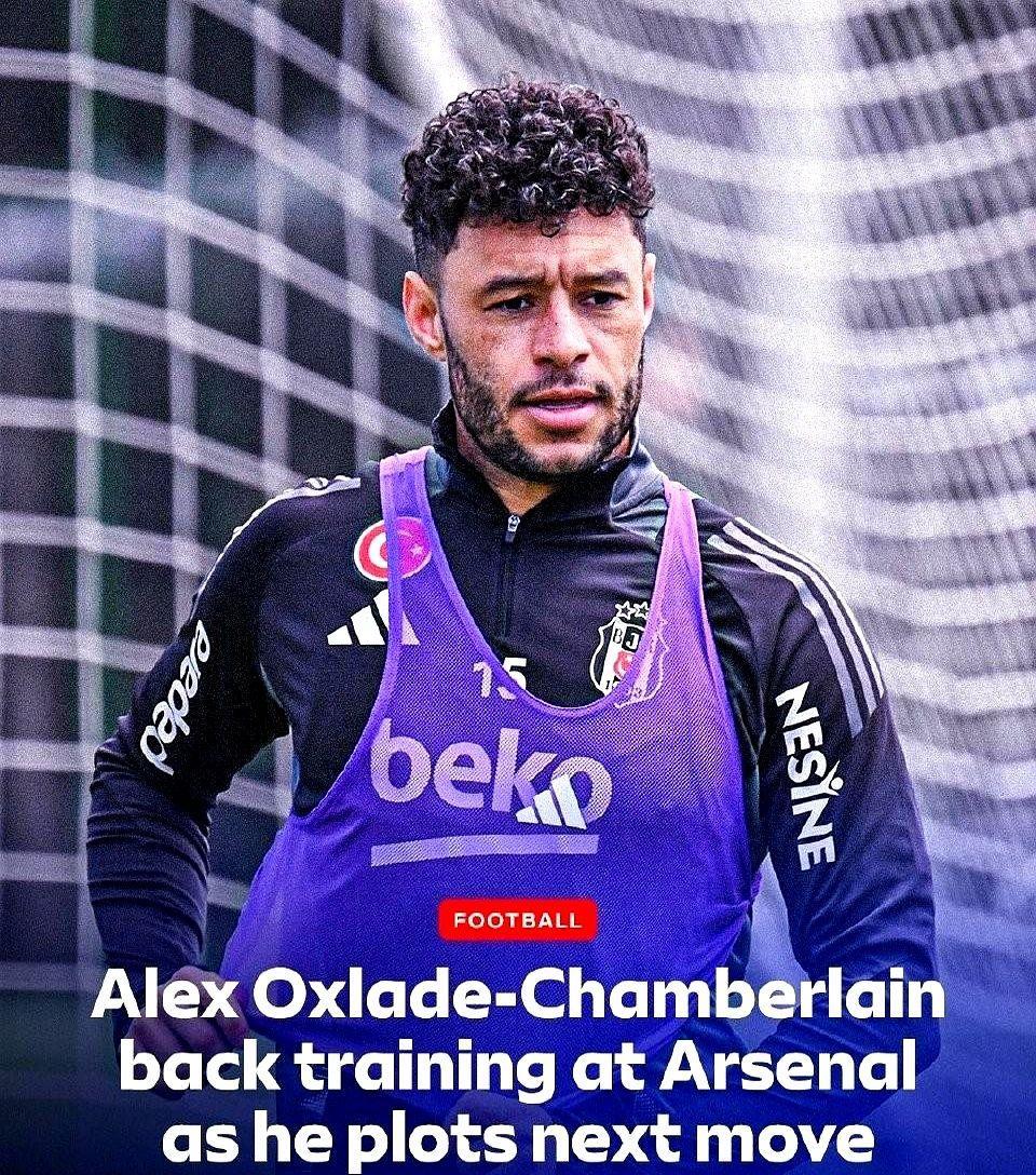 32岁张伯伦，没球踢，但没躺平。
阿森纳U21训练场，他一个人练得满头汗。
俱乐