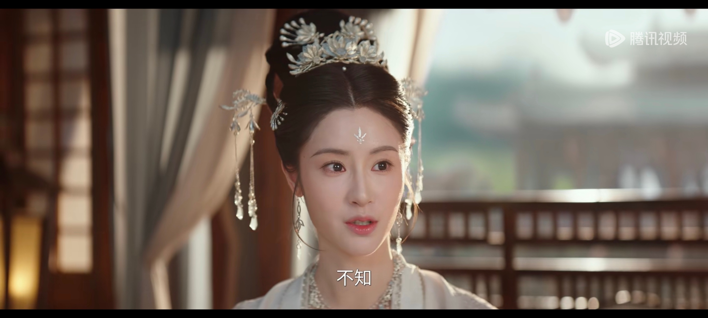 正面比年初的梦璃美mxh要是正脸和侧脸差距小，早就不是现在的存在感了 