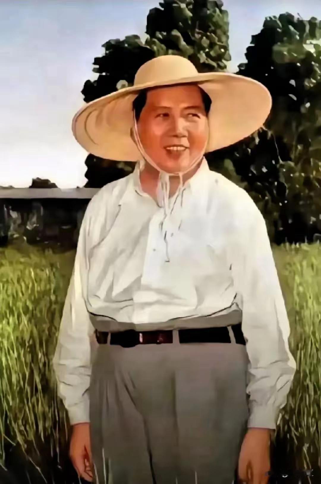 为何越长大越怀念毛主席？不是跟风，是刻在心底的敬意
 
为什么如今越来越多人自发