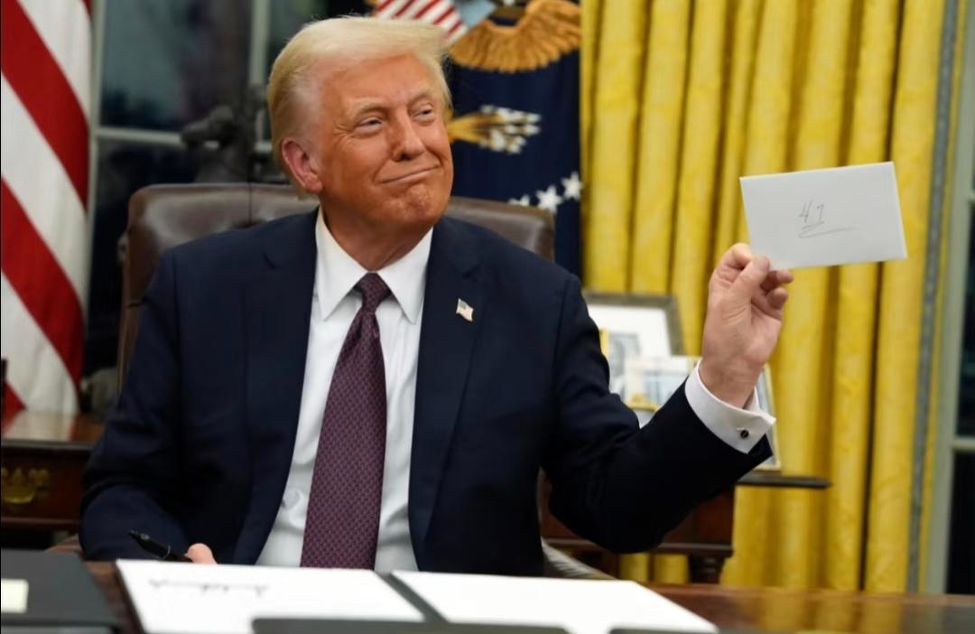 特朗普叫停"绿卡抽签"！2000万人抢5万名额，这波操作影响谁？
 
最近美国移