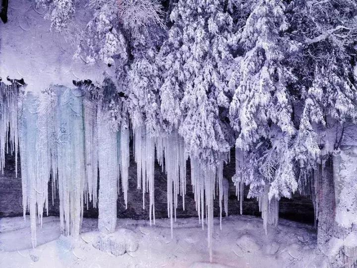 深夜零下十几度，数百游客滞留太白山！一场风雪，映照出了什么？
当数百名游客在海拔