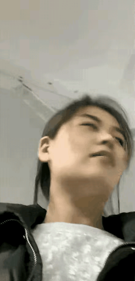 素颜的美不是化妆美容甚至美颜堆出来可比的，中国人认可自然的美！