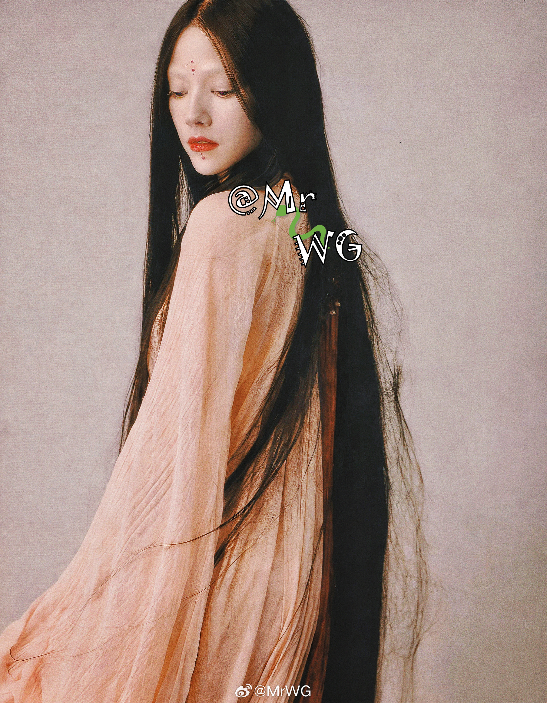 封神三部曲独家扫描 一线血色朱砂痣🩸——纱衣如水、长发若瀑，娜然娜然 【封神】