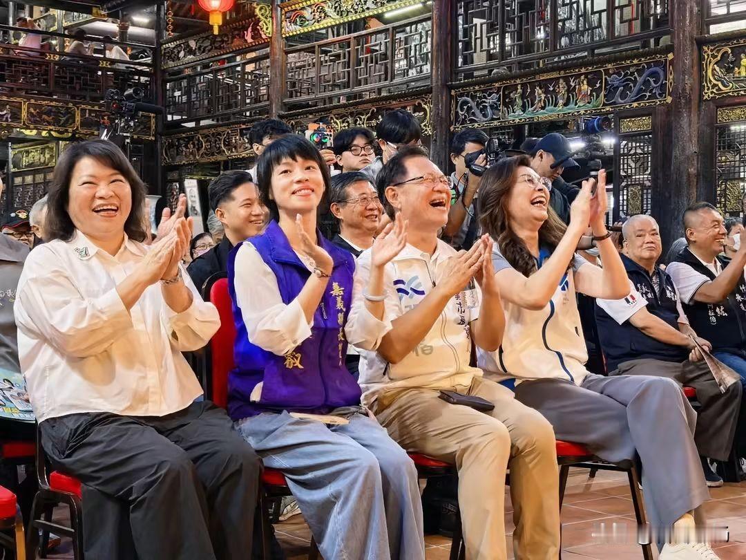 蓝白合竹北破局找到原因了
柯文哲才是变数
从黄国昌开记者会到现在已经过去3天，为