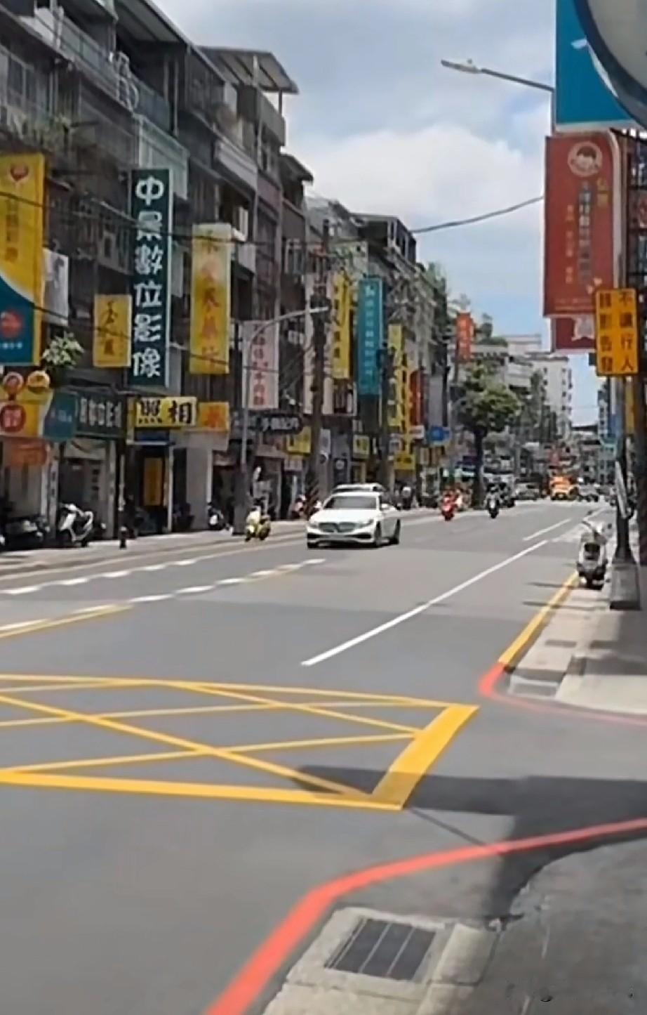 这是中国某省的省会城市，如果放到你的家乡，这种城市算几线？